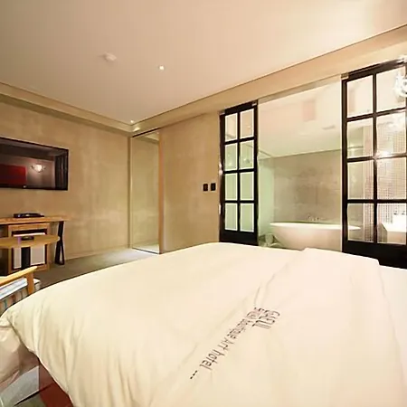 Sinchon Hotel Gaeul