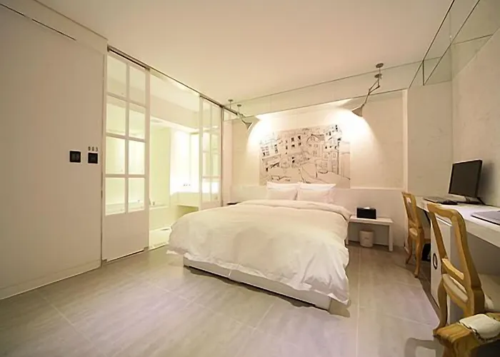 Sinchon Gaeul Motel Seúl