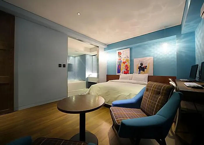 Sinchon Gaeul Motel