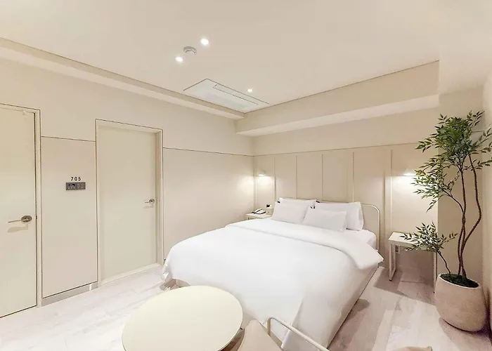Sinchon Gaeul Motel Seúl