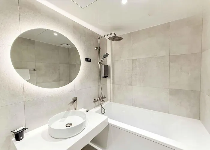 Sinchon Gaeul Motel