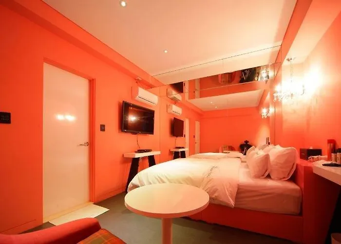 Sinchon Gaeul Motel 2*